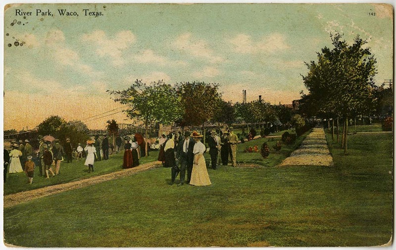 Promenade in River Park